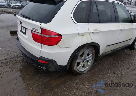 2009 BMW X5 xDrive48I z USA, uszkodzony, nr VIN 5UXFE835X9L309857